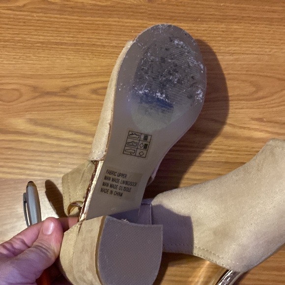 Wide Heel Open toe Suede Sandals size 9 (CD) - Picture 6 of 7